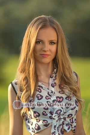 173967 - Viktoriya Age: 27 - Ukraine