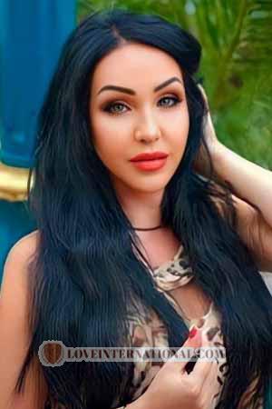 182600 - Yulia Age: 41 - Ukraine