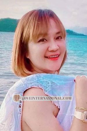 209370 - Pitchsinee Age: 31 - Thailand