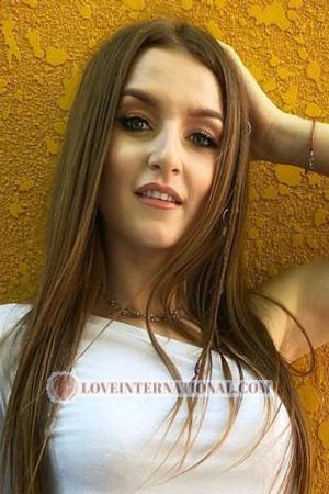 209729 - Victoria Age: 22 - Ukraine