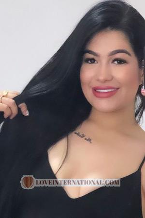 211138 - Wanda Age: 27 - Colombia