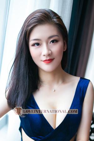 214169 - Mengge Age: 23 - China