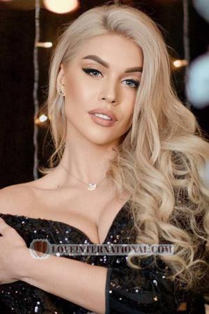 215781 - Anna Age: 25 - Ukraine