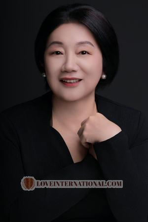 225544 - Samantha Age: 52 - China